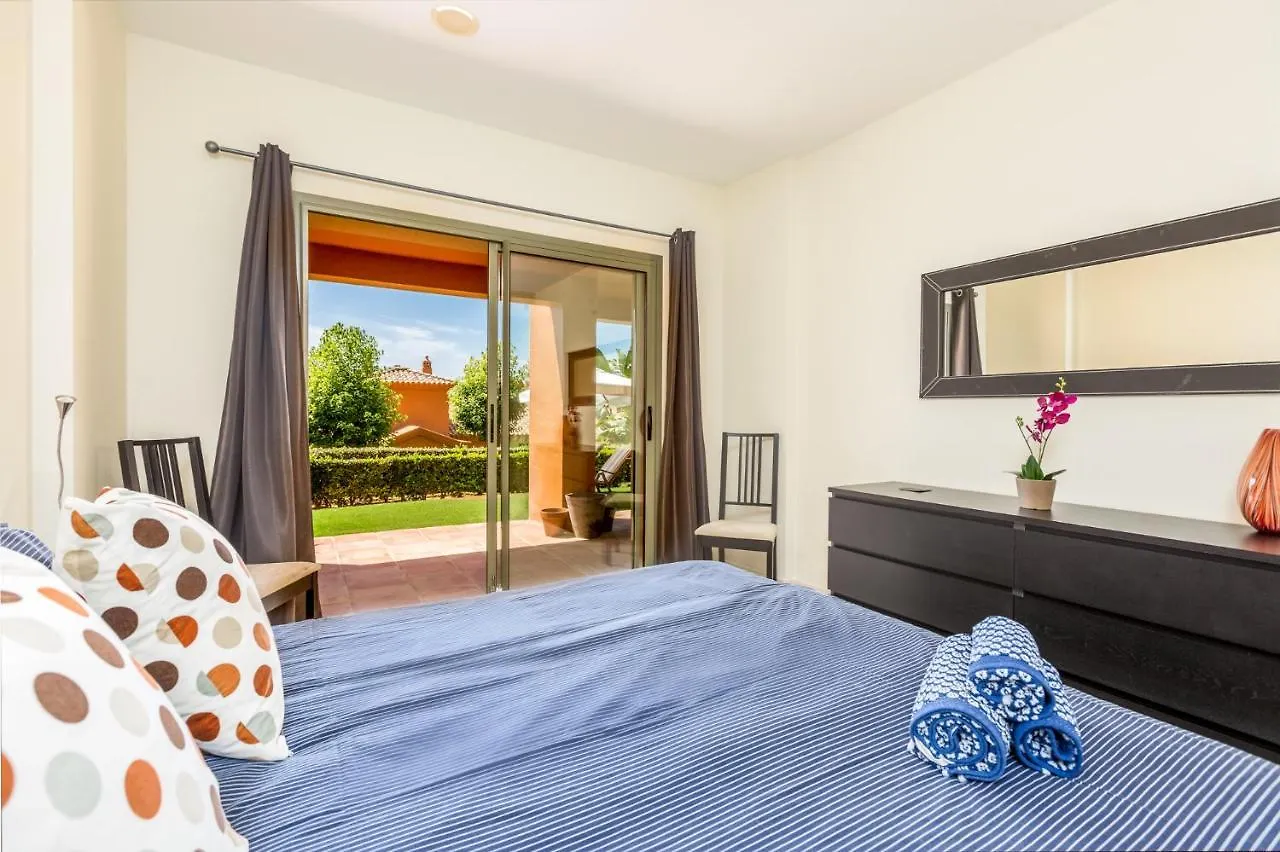 Luxury Apartment In Benatalaya Estepona Spain